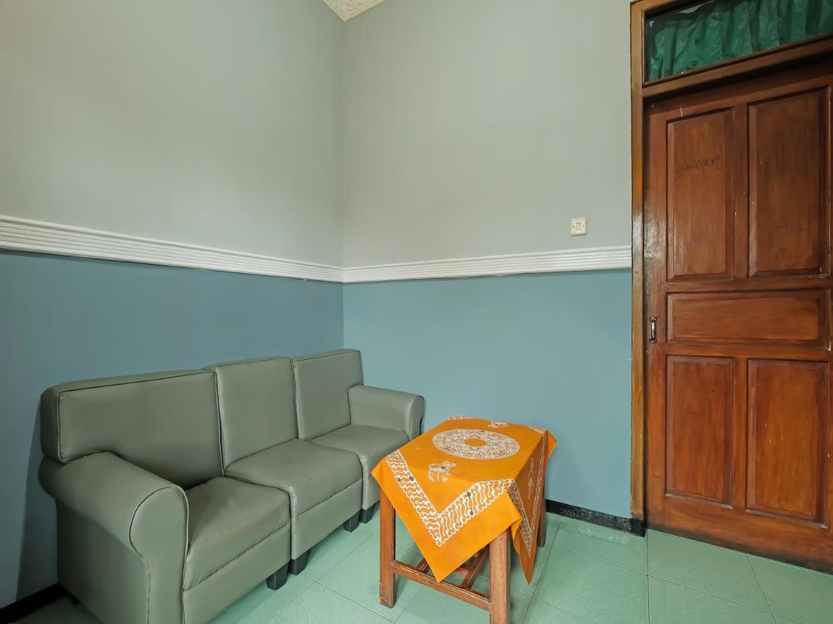 Collection O 91914 Hotel Citra Dewi 2 Int'S Semarang Exterior photo