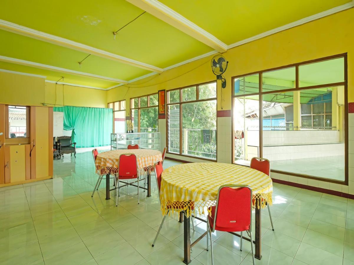 Collection O 91914 Hotel Citra Dewi 2 Int'S Semarang Exterior photo
