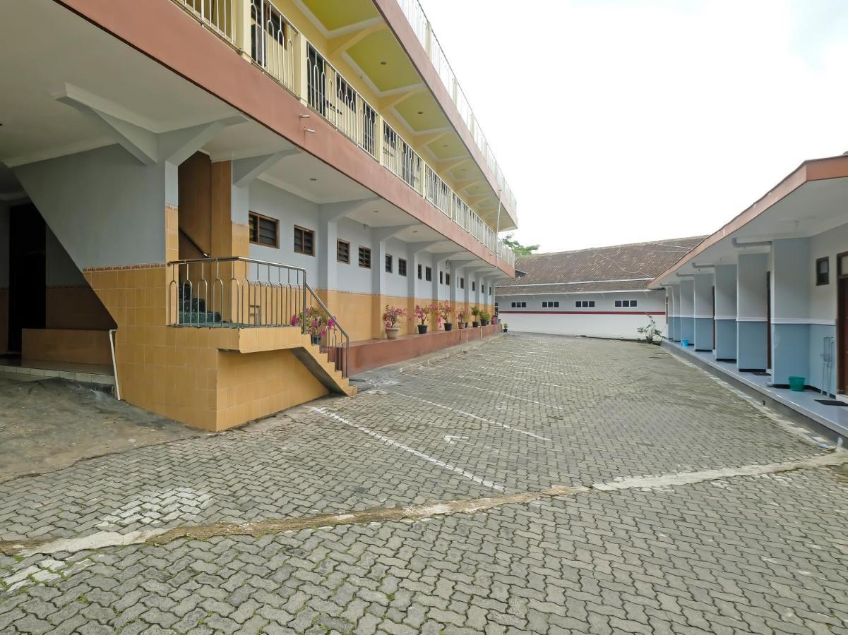 Collection O 91914 Hotel Citra Dewi 2 Int'S Semarang Exterior photo